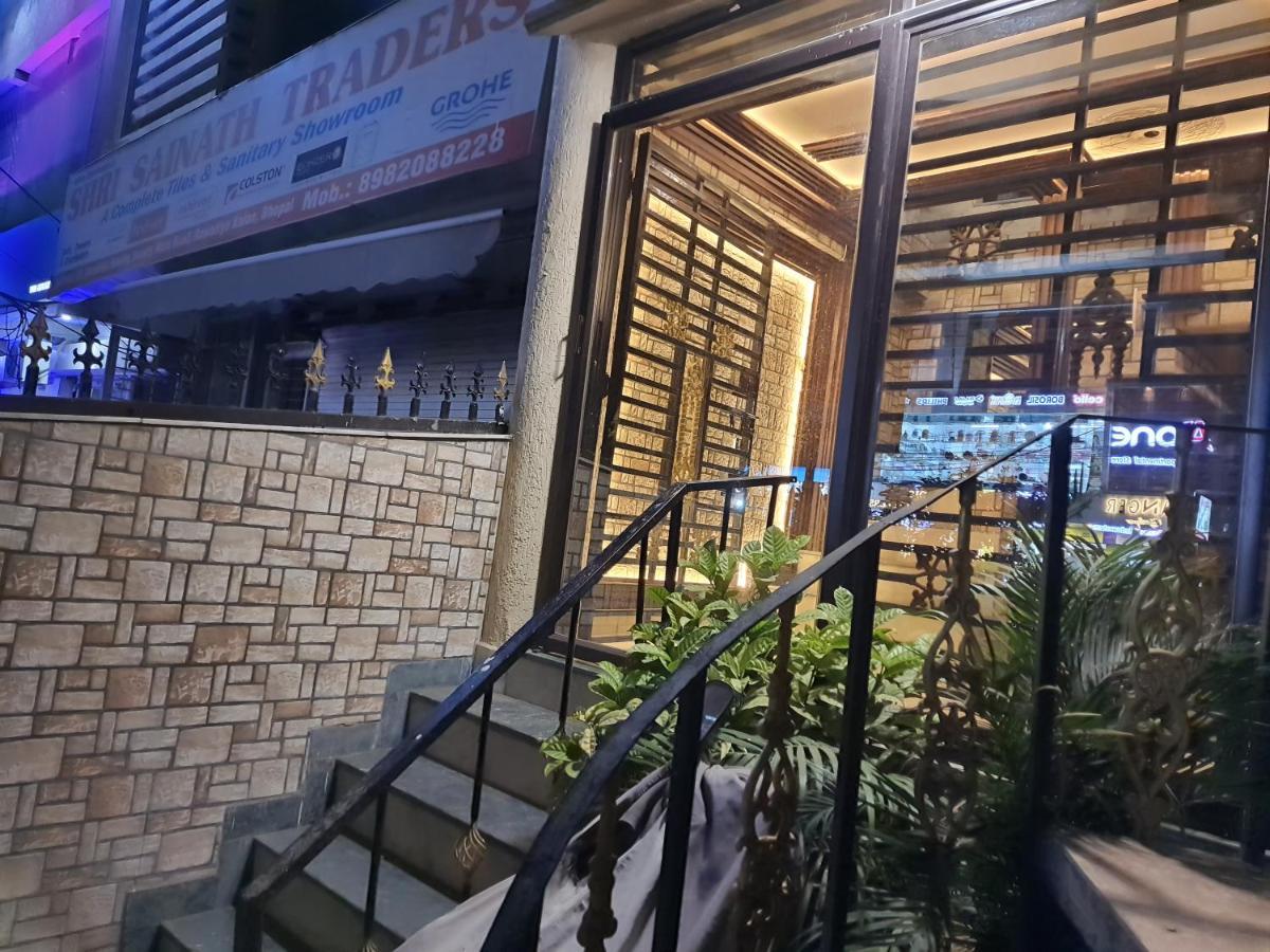 Divine Hotel & Banquet Hall Bhopal Exteriör bild
